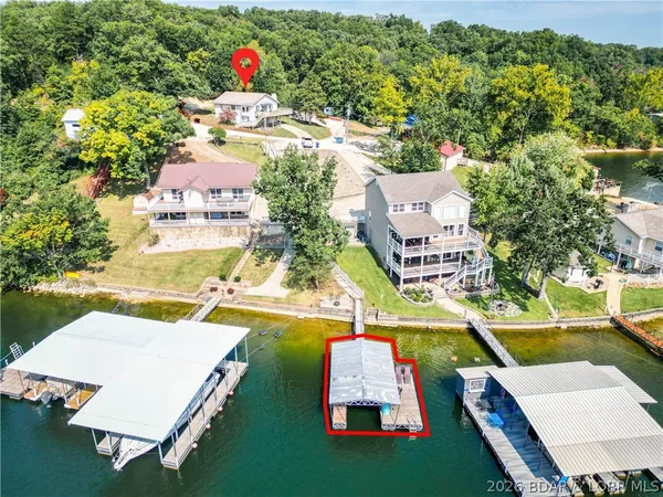 $449,900 | 25 Treetop Lane, Rocky Mount, MO 65072