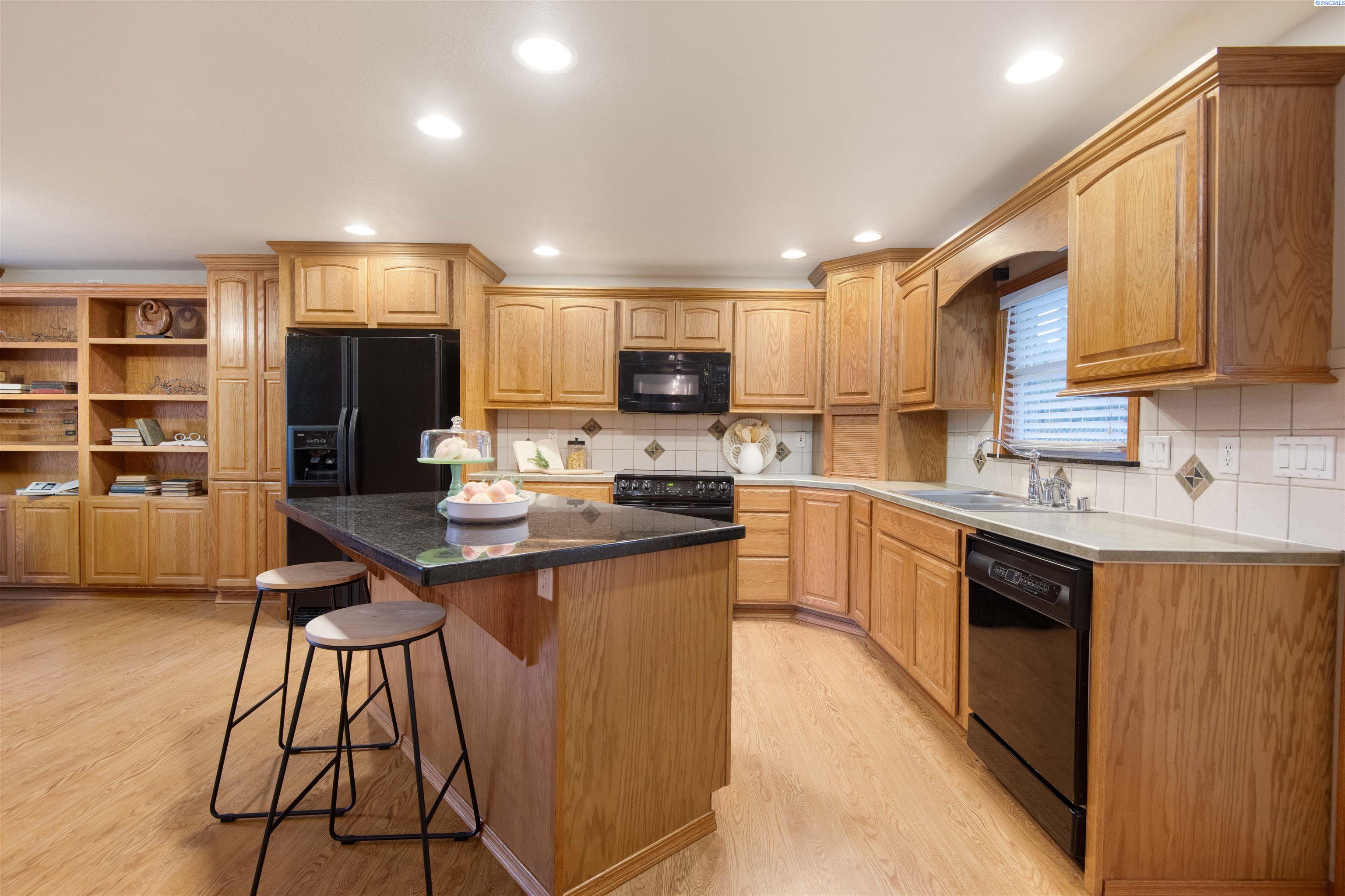 203904 East Schuster Road Kennewick, WA 99337 - Photo 9 of 50 Gallery Image 9