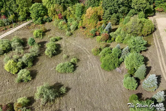 $289,900 | 2857 North Baldwin Avenue, White Cloud, MI 49349