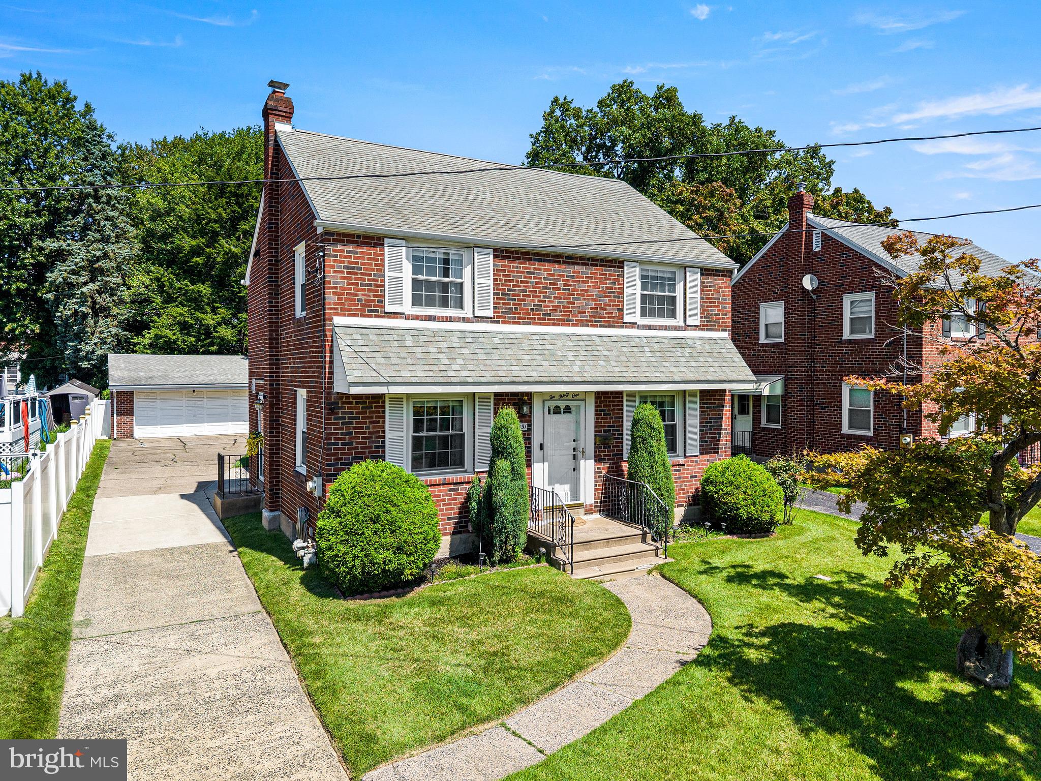 231 Springfield Road Aldan, PA 19018 - Photo 2 of 41 Driveway, Front of House & Garage