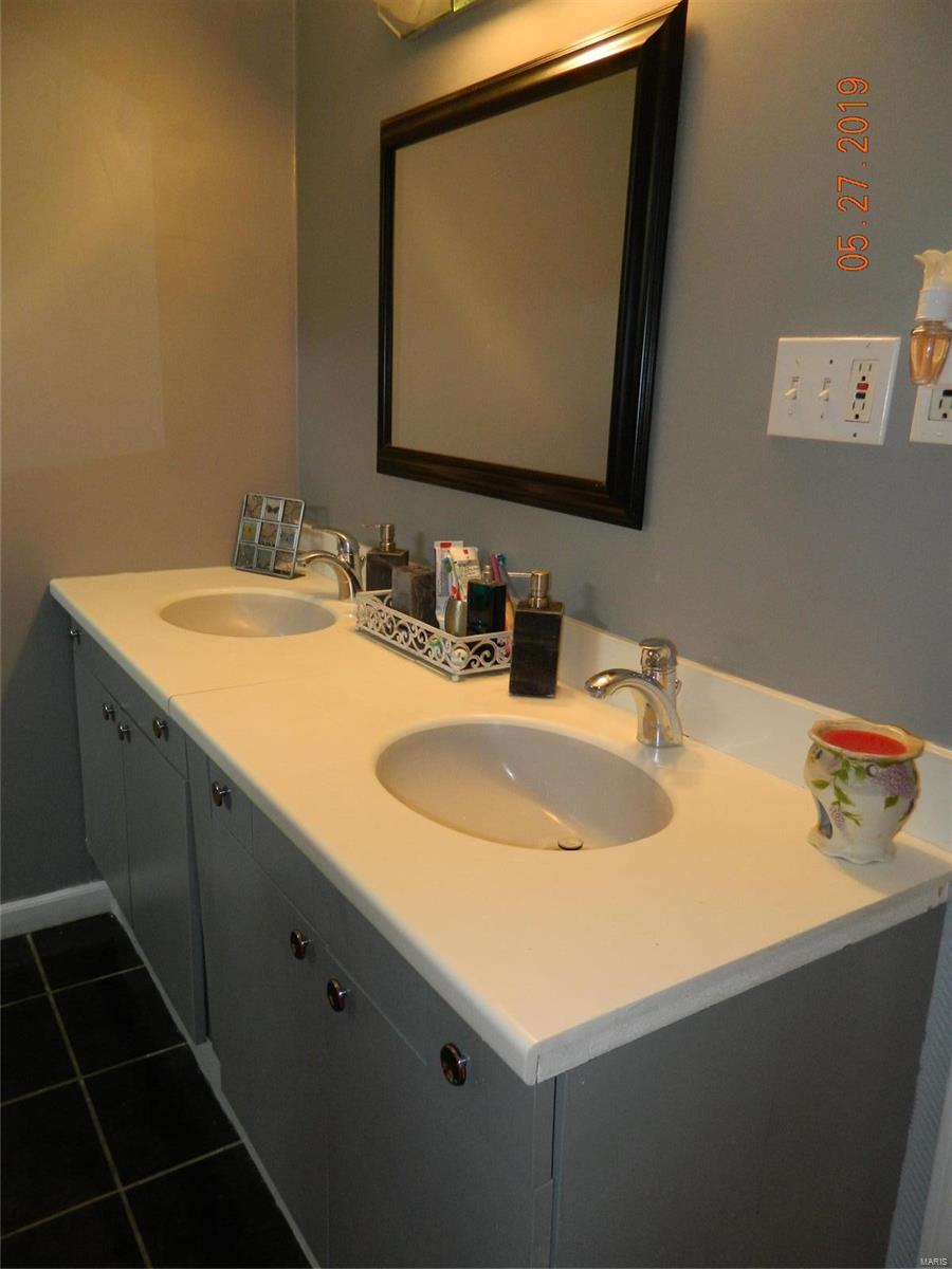 2822 Arnold Road St. Louis, MO 63125 - Photo 14 of 17 Gallery Image 14