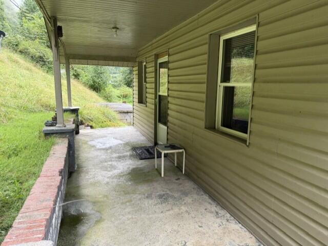 1454 Clifton Frk Road Raven, VA 24639 - Photo 2 of 13 Gallery Image 2