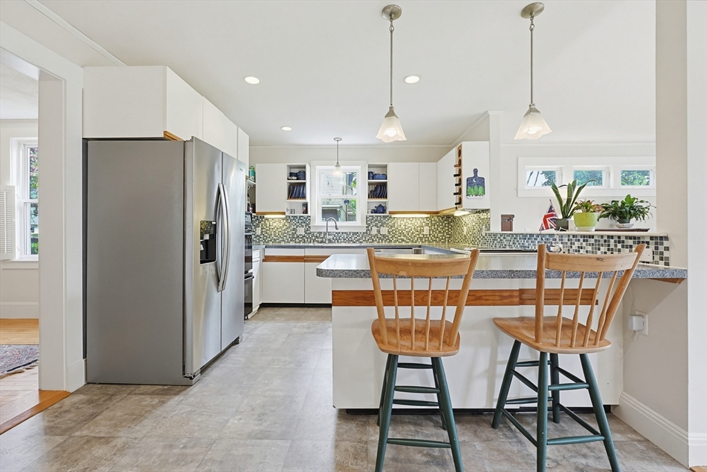24 Riverside Place Walpole, MA 02081 - Photo 10 of 39