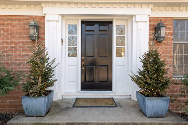 $1,395,000 | 425 Ferndale Road North, Wayzata, MN 55391