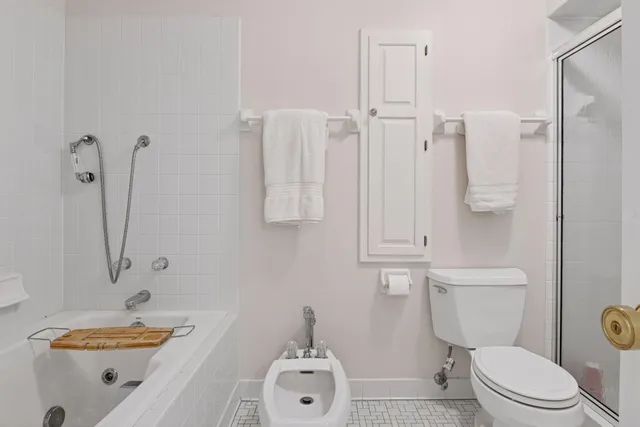 $1,395,000 | 425 Ferndale Road North, Wayzata, MN 55391