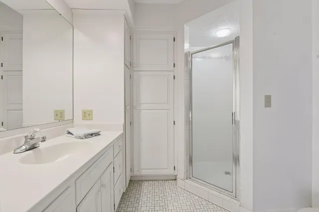 $1,395,000 | 425 Ferndale Road North, Wayzata, MN 55391