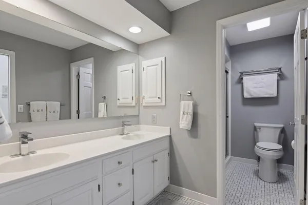 $1,395,000 | 425 Ferndale Road North, Wayzata, MN 55391