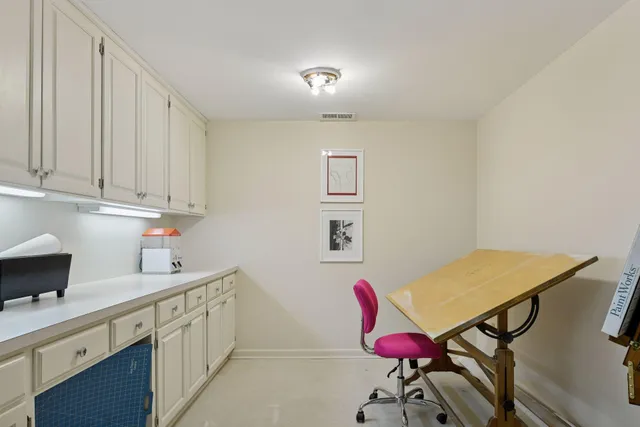 $1,395,000 | 425 Ferndale Road North, Wayzata, MN 55391