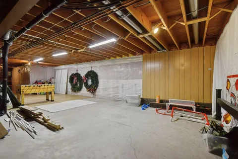 $1,395,000 | 425 Ferndale Road North, Wayzata, MN 55391