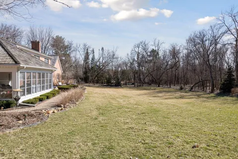 $1,395,000 | 425 Ferndale Road North, Wayzata, MN 55391