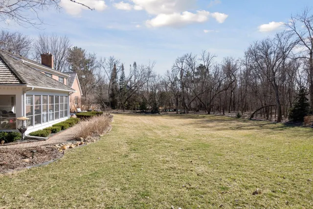 $1,395,000 | 425 Ferndale Road North, Wayzata, MN 55391