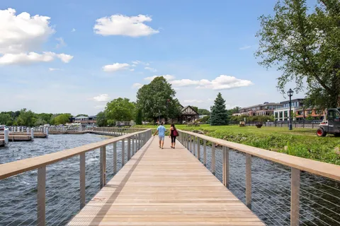 $1,395,000 | 425 Ferndale Road North, Wayzata, MN 55391