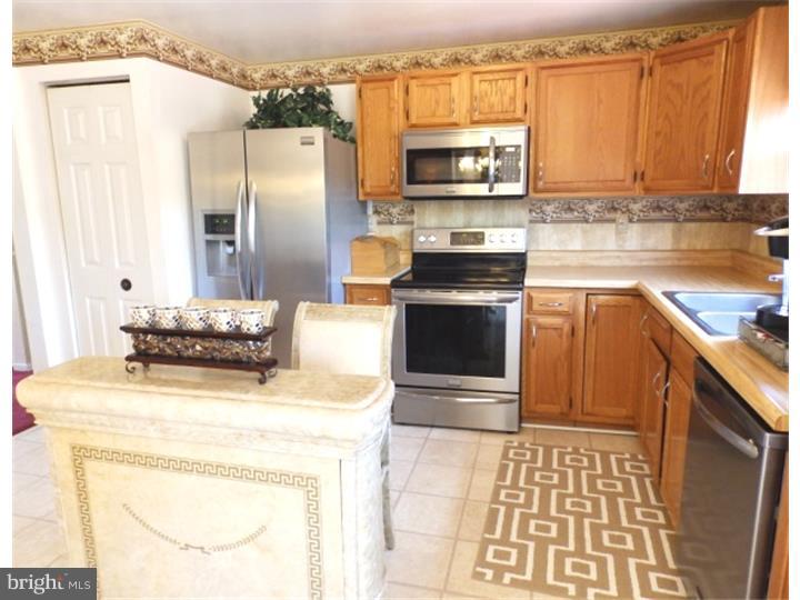 22 Georgetown Road Wrightstown, NJ 08562 - Photo 2 of 20