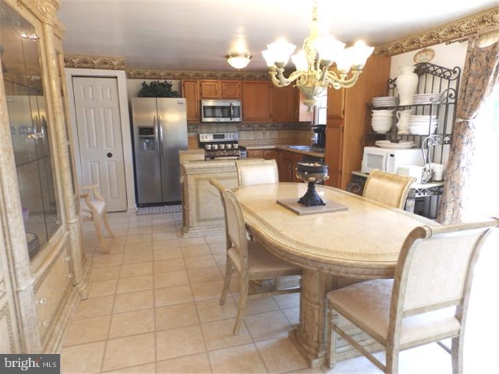 22 Georgetown Road Wrightstown, NJ 08562 - Photo 5 of 20