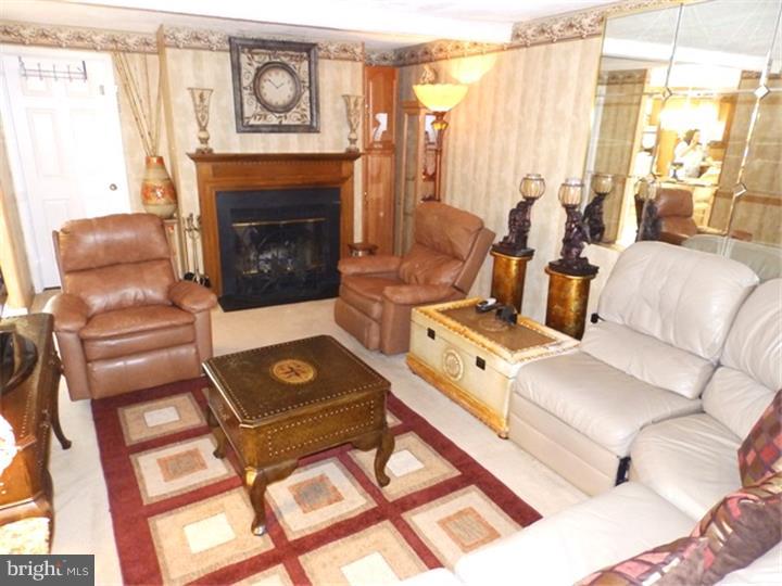 22 Georgetown Road Wrightstown, NJ 08562 - Photo 6 of 20