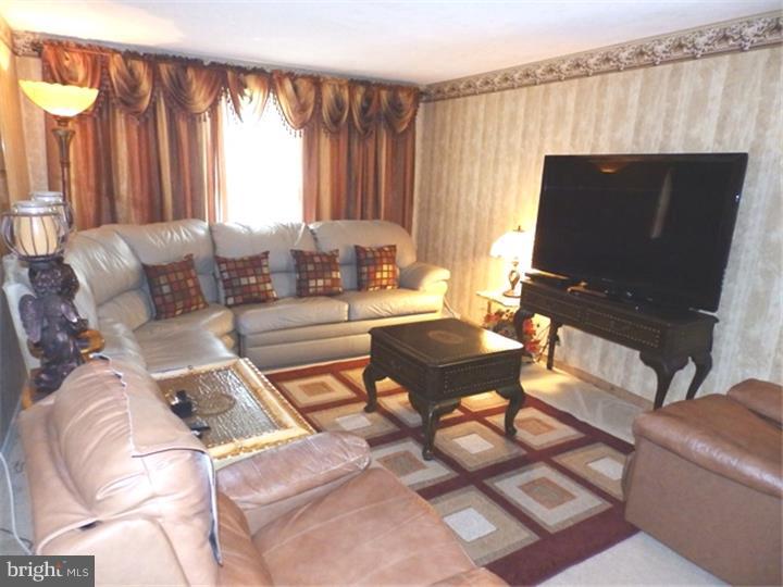22 Georgetown Road Wrightstown, NJ 08562 - Photo 7 of 20