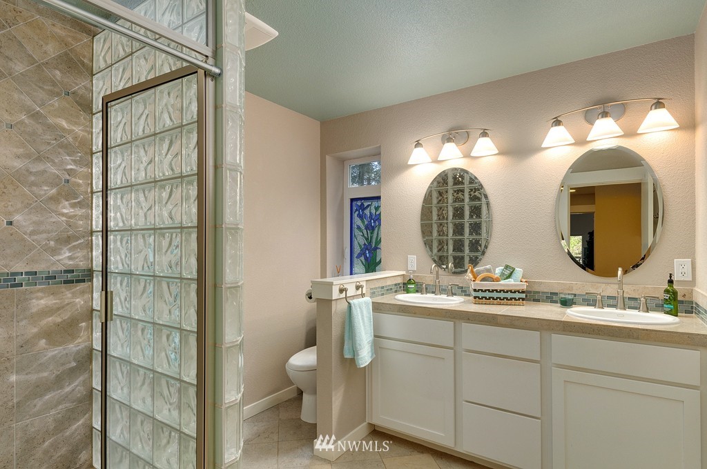 22295 Port Gamble Road Northeast Poulsbo, WA 98370 - Photo 9 of 25 Gallery Image 9