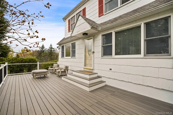 $585,000 | 21 Varna Lane, Mahopac, NY 10541