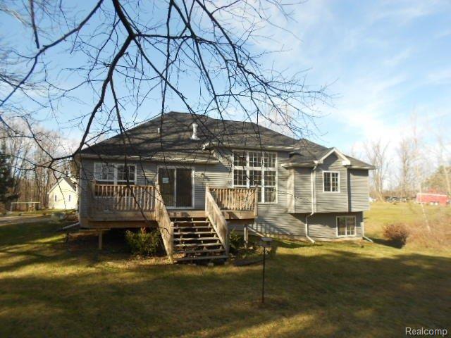 1720 North Gregory Road Fowlerville, MI 48836 - Photo 2 of 11 DSCN9033.JPG