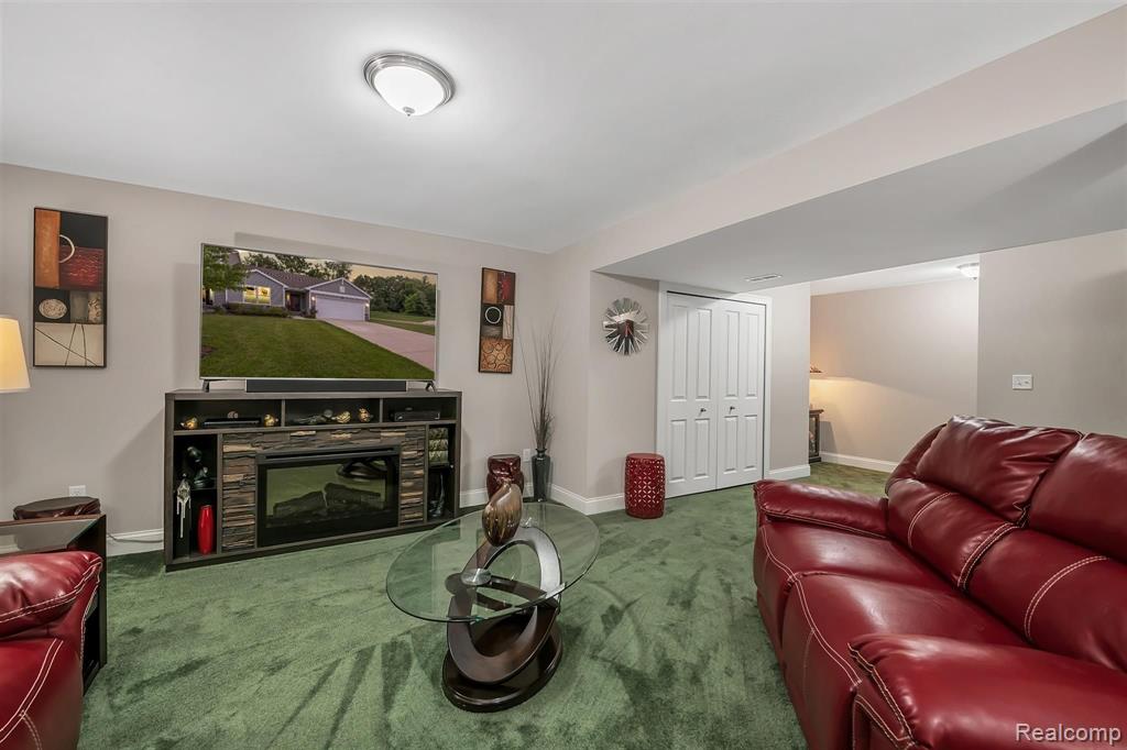 147 Sedum Road Howell, MI 48843 - Photo 19 of 34