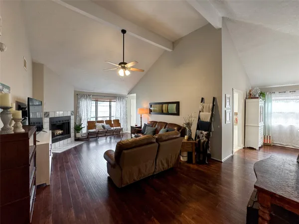 $2,290 | 2909 Laurelridge Drive, League City, TX 77573