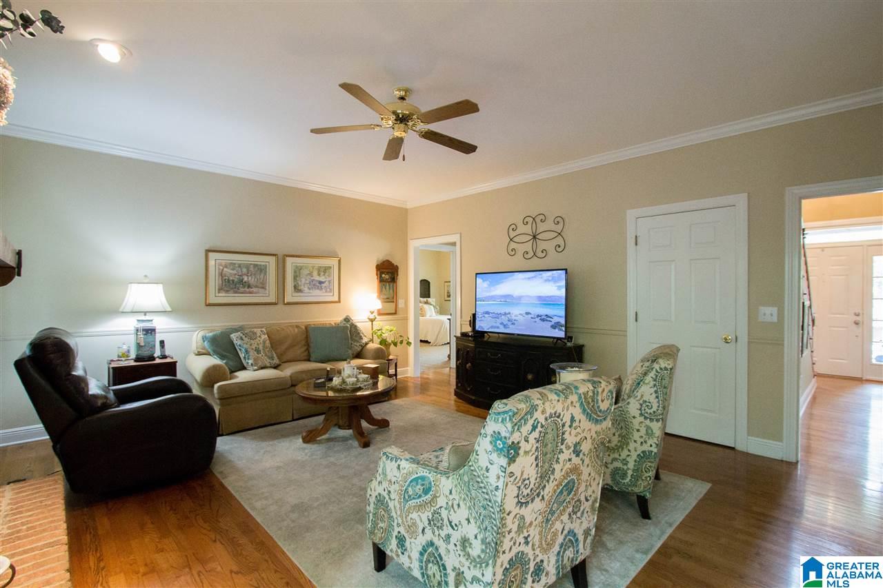 305 Newgate Court Alabaster, AL 35007 - Photo 15 of 50
