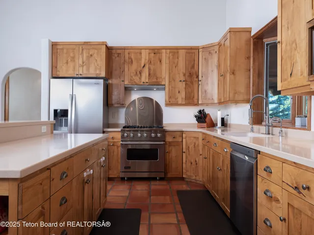 $1,800,000 | 2217 Apsaroke Trail, Tetonia, ID 83452