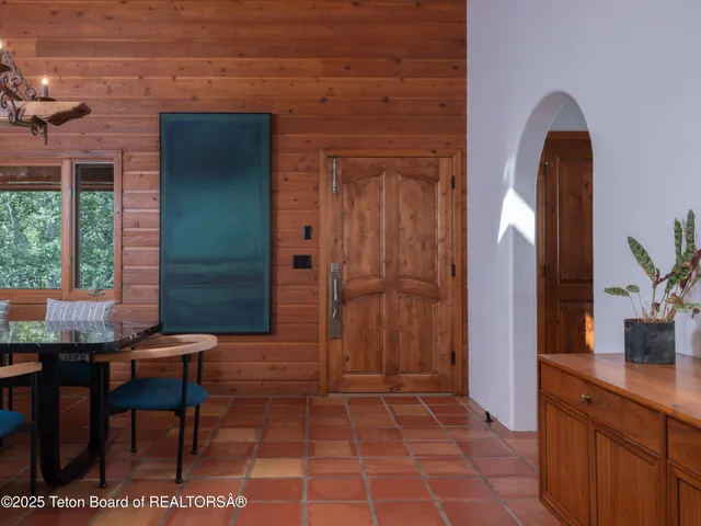 $1,800,000 | 2217 Apsaroke Trail, Tetonia, ID 83452