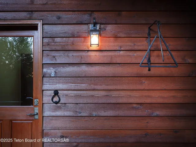 $1,800,000 | 2217 Apsaroke Trail, Tetonia, ID 83452