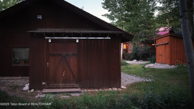 $1,800,000 | 2217 Apsaroke Trail, Tetonia, ID 83452