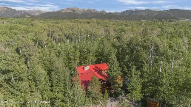 $1,800,000 | 2217 Apsaroke Trail, Tetonia, ID 83452