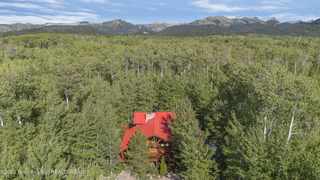 $1,800,000 | 2217 Apsaroke Trail, Tetonia, ID 83452