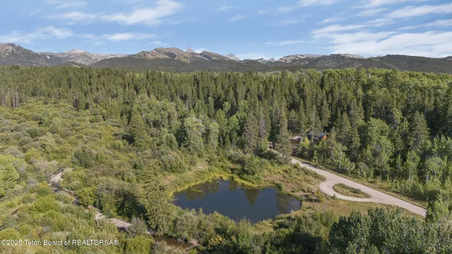 $1,800,000 | 2217 Apsaroke Trail, Tetonia, ID 83452