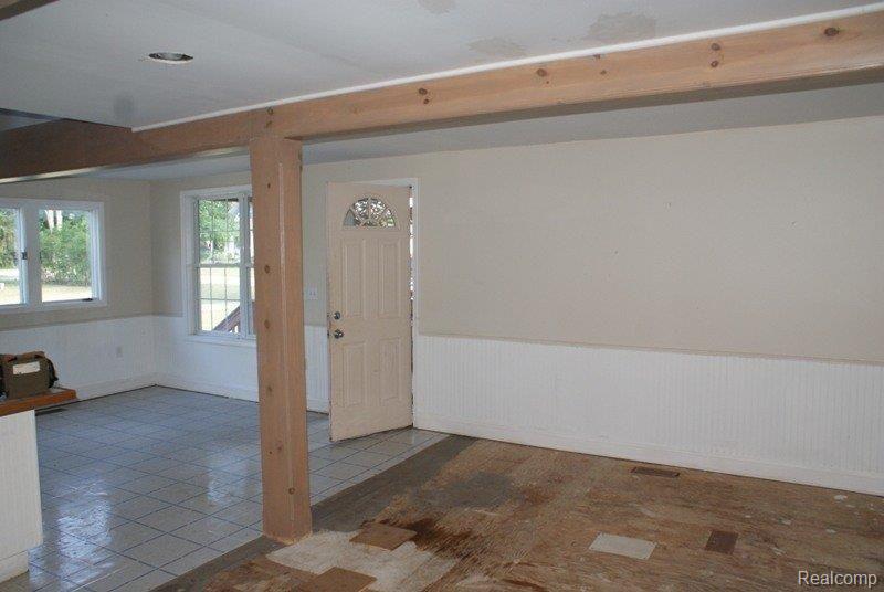 6512 Perryville Road Holly, MI 48442 - Photo 4 of 17 DSC03046