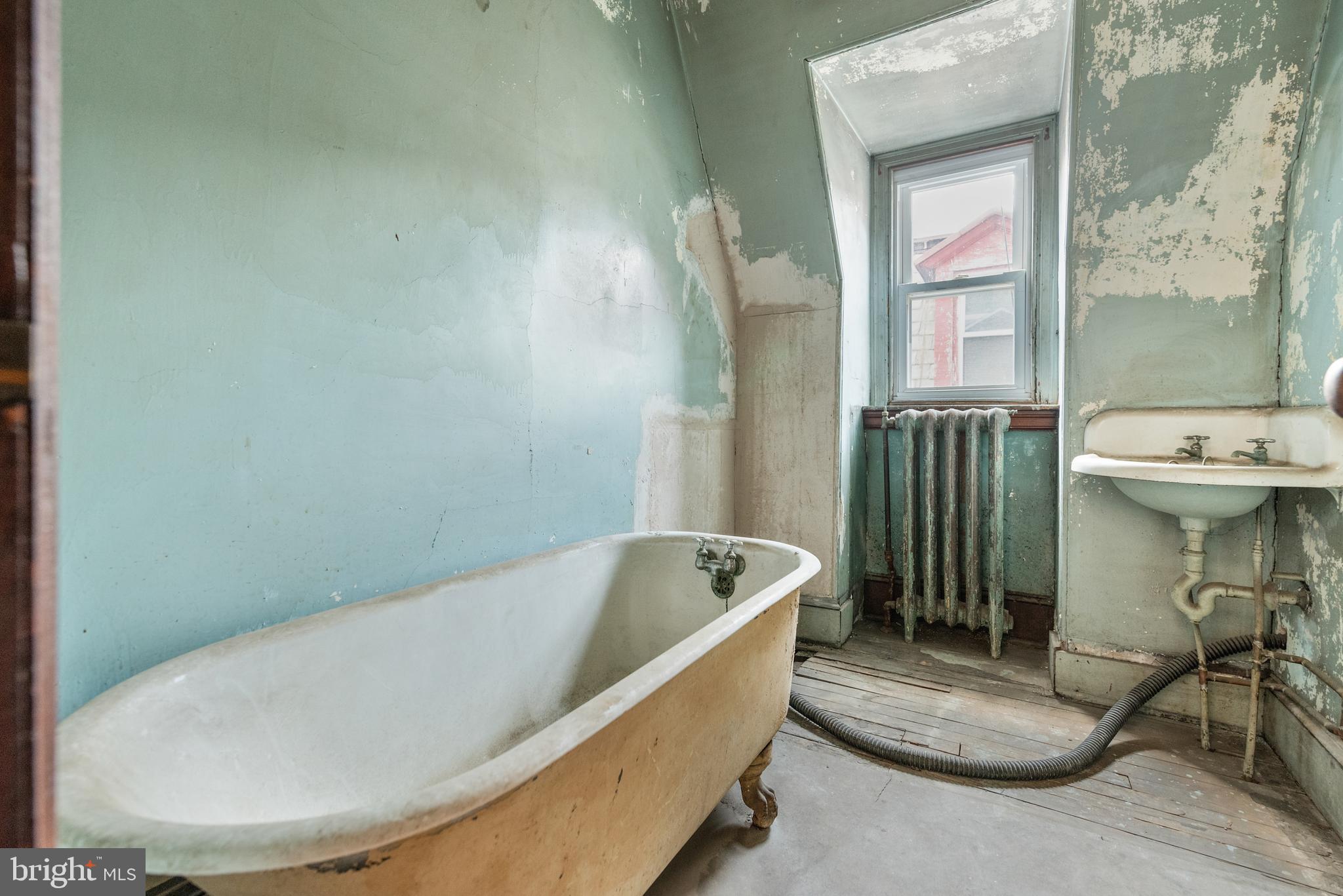 322 South 46th Street Philadelphia, PA 19143 - Photo 11 of 18