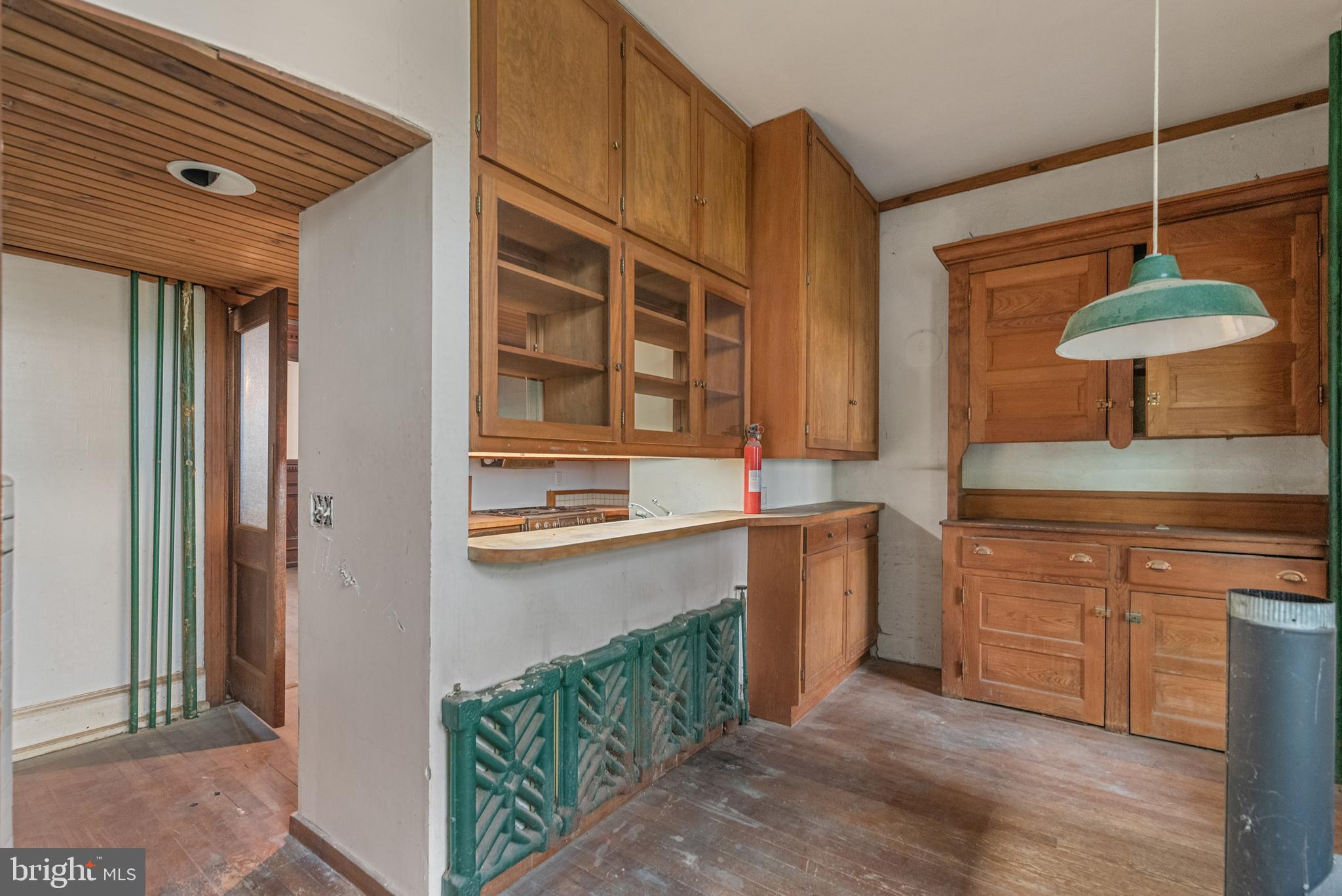 322 South 46th Street Philadelphia, PA 19143 - Photo 6 of 18