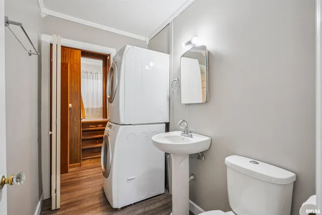 $174,900 | 712 South Spring Street, Geneseo, IL 61254