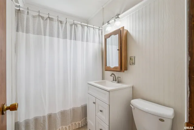 $174,900 | 712 South Spring Street, Geneseo, IL 61254