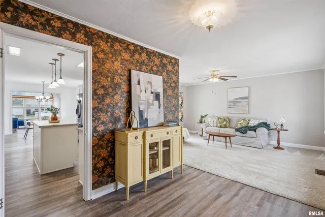 $174,900 | 712 South Spring Street, Geneseo, IL 61254