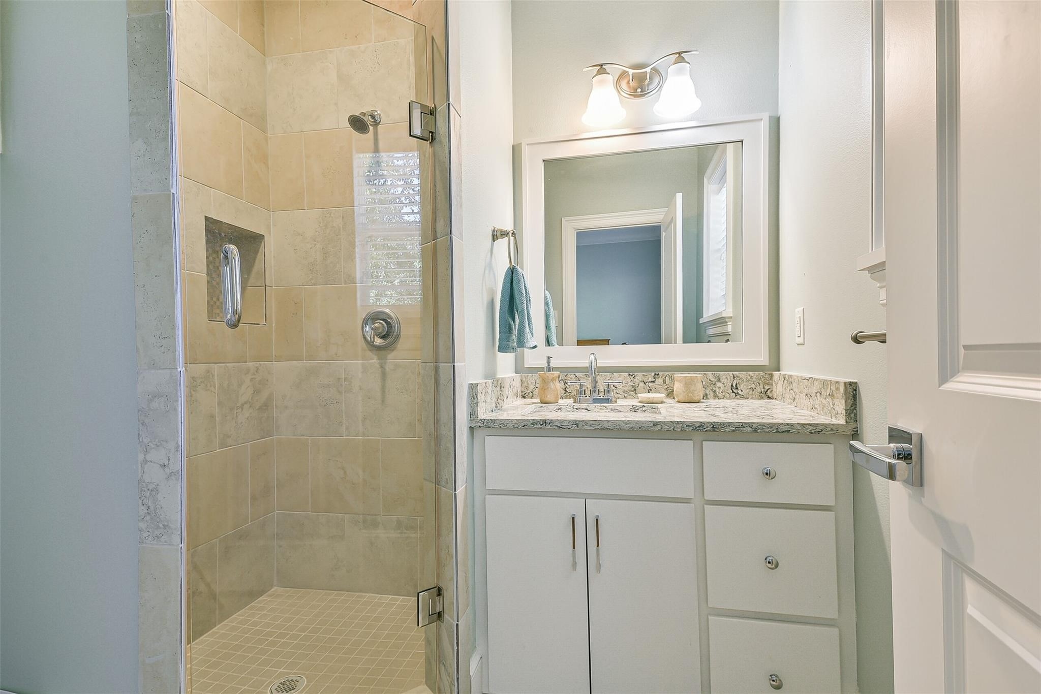 18659 Clover Path Porter, TX 77365 - Photo 17 of 31 Bath #2