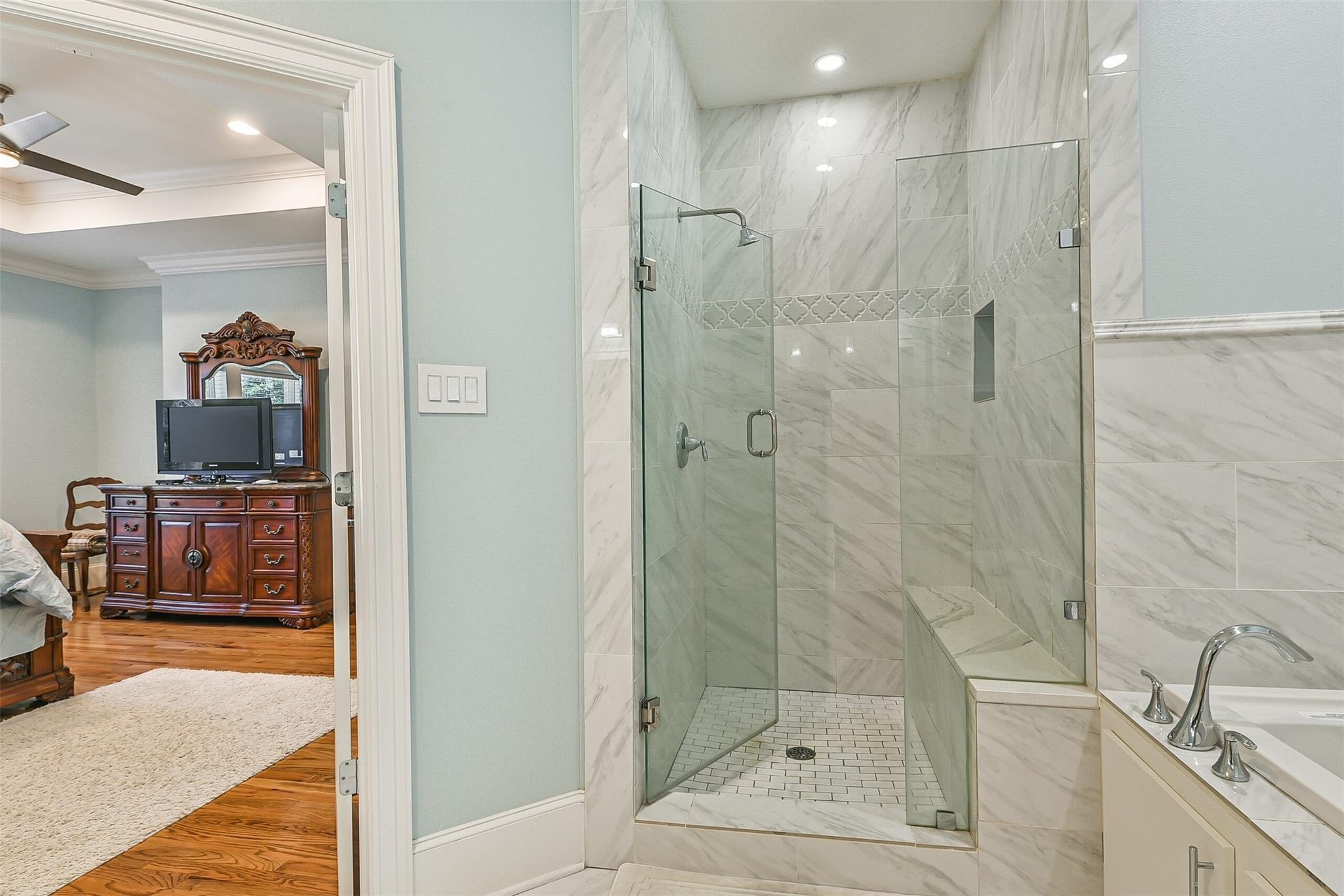 18659 Clover Path Porter, TX 77365 - Photo 19 of 31 Primary Bathroom