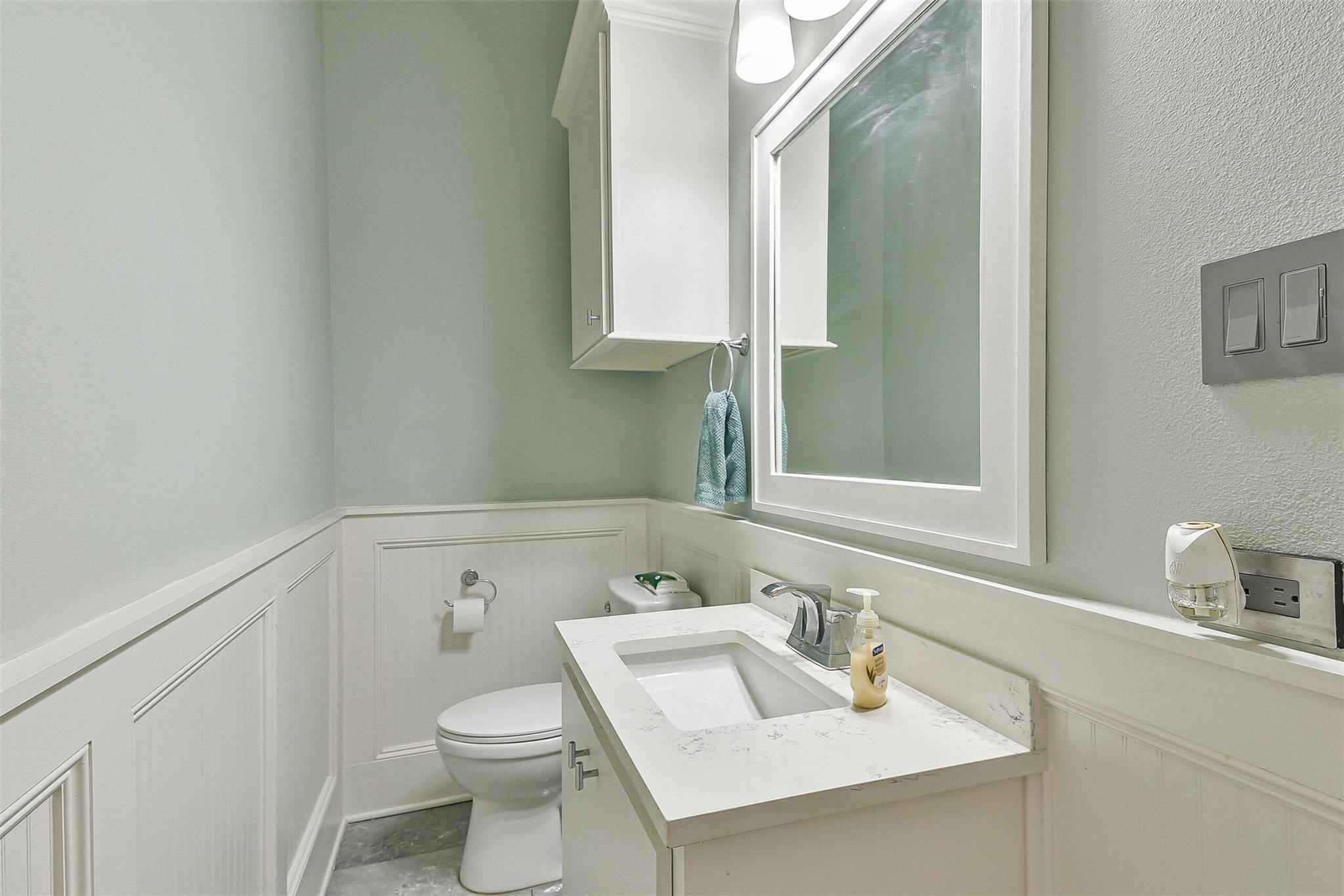 18659 Clover Path Porter, TX 77365 - Photo 10 of 31 Half of Bath