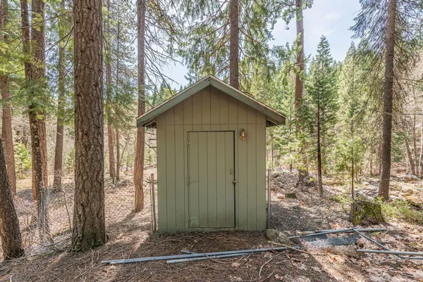 $345,000 | 121-141 Mountain Aire Road, Trinity Center, CA 96091
