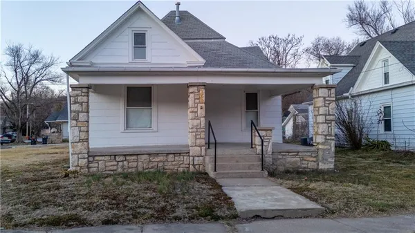$179,900 | 608 Park Avenue, Excelsior Springs, MO 64024