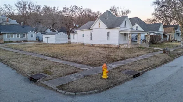 $179,900 | 608 Park Avenue, Excelsior Springs, MO 64024