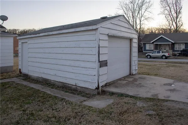 $179,900 | 608 Park Avenue, Excelsior Springs, MO 64024
