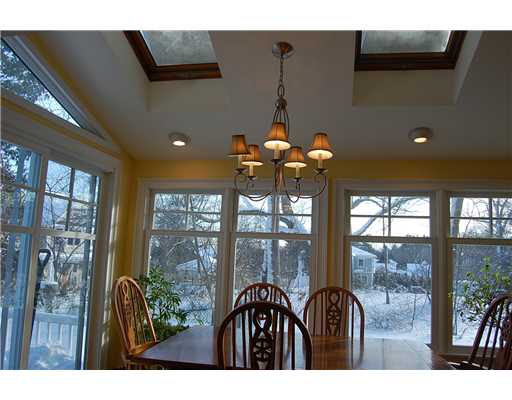 154 Rumstick Road Barrington, RI 02806 - Photo 4 of 18 Kitchen.