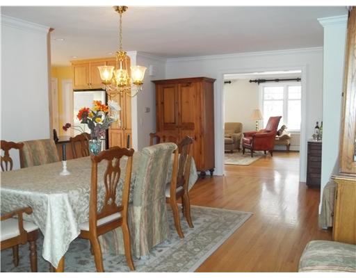 154 Rumstick Road Barrington, RI 02806 - Photo 5 of 18 Dining Room.