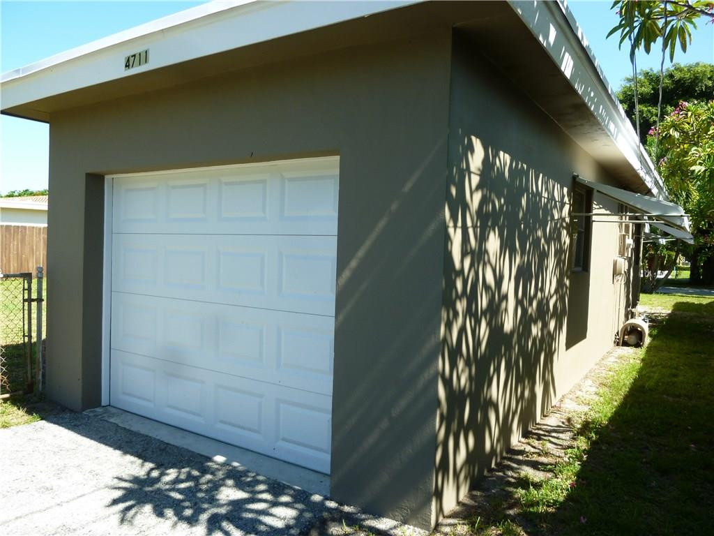 4711 West Park Road Hollywood, FL 33021 - Photo 13 of 35 Photo 13