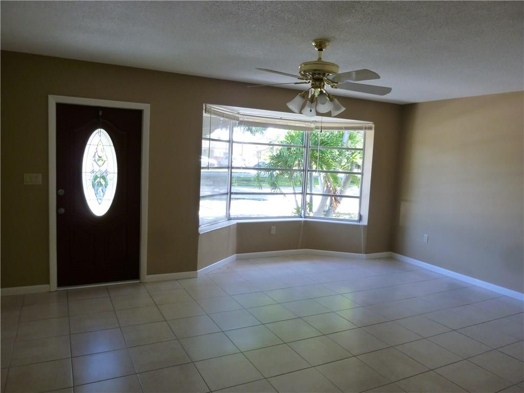 4711 West Park Road Hollywood, FL 33021 - Photo 14 of 35 Photo 14